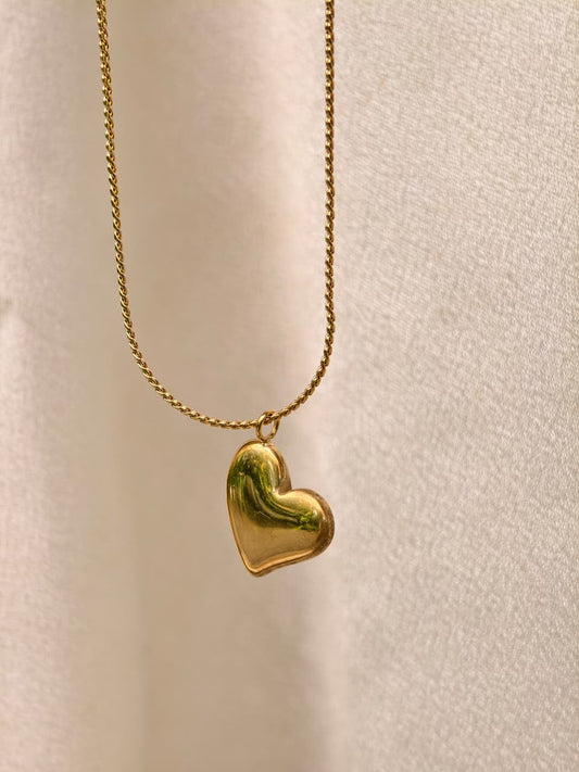 Heart desire necklace