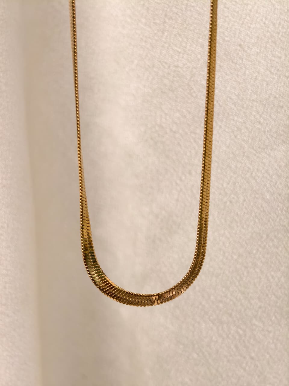 Moonlace glow necklace