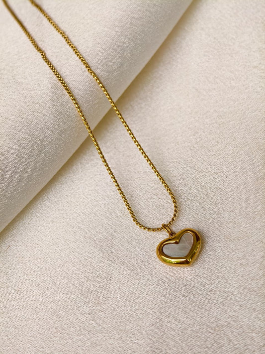 Scarlet heart necklace